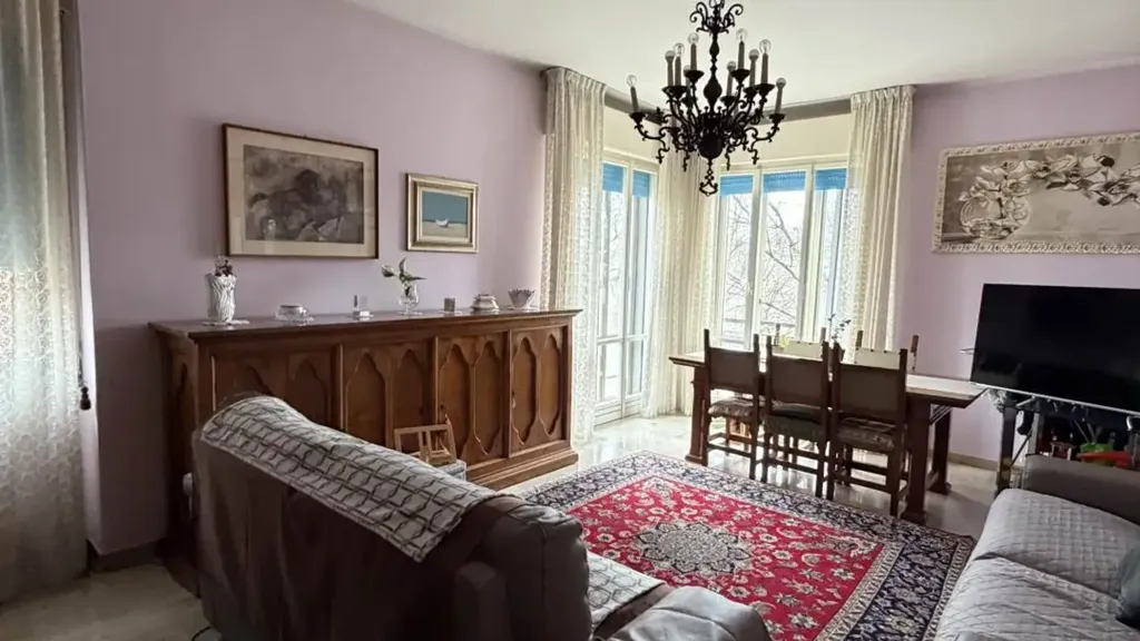 Appartement 4 pièces à IT