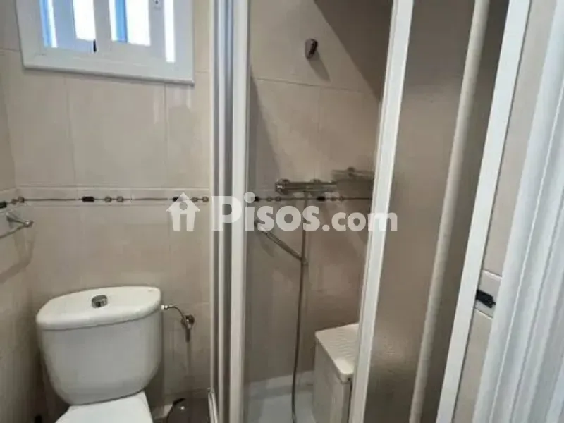 Bathrooms - Fully Furnished Flat with Metro Access in La Florida