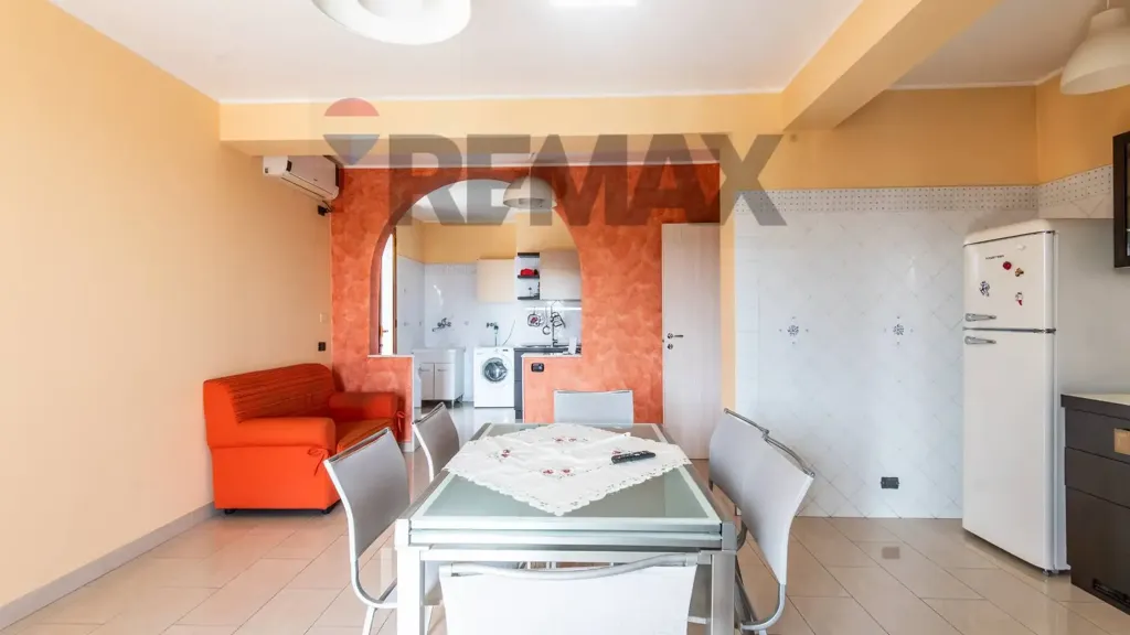 Söögituba - Spacious Apartment with Triple Exposure in Lentini