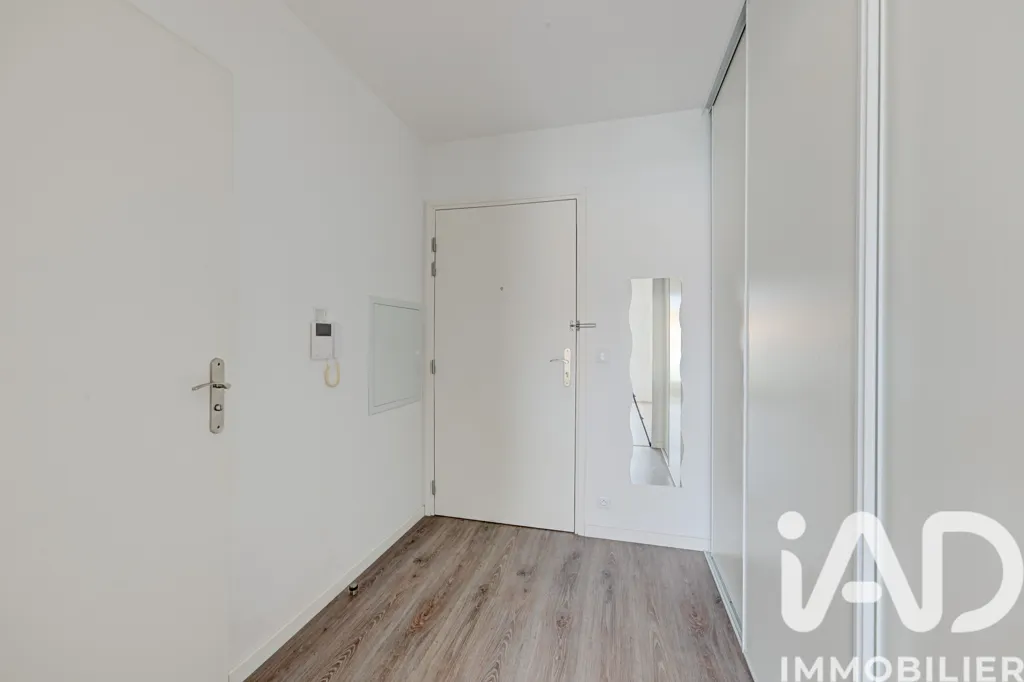 Entrée - Studio Moderne avec Terrasse à Pomponne