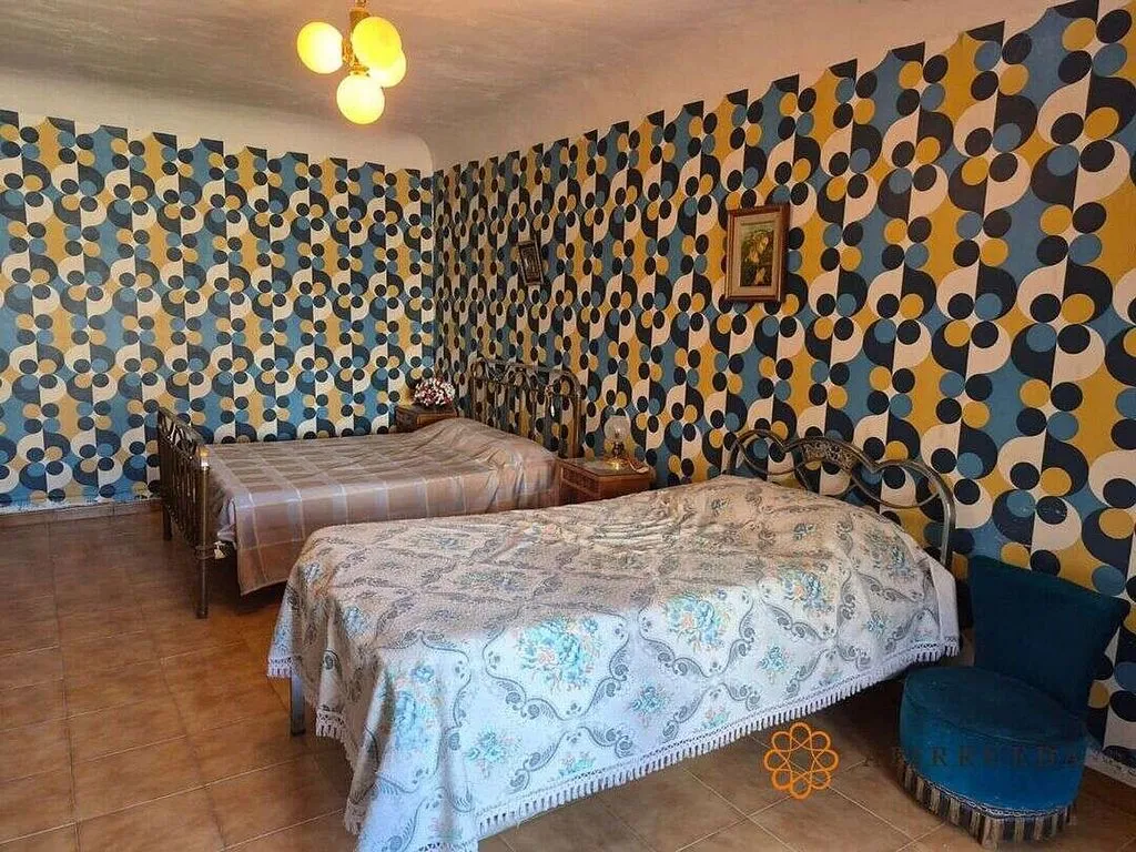 Chambres - Traditional Chalet with Balcón in Alborge