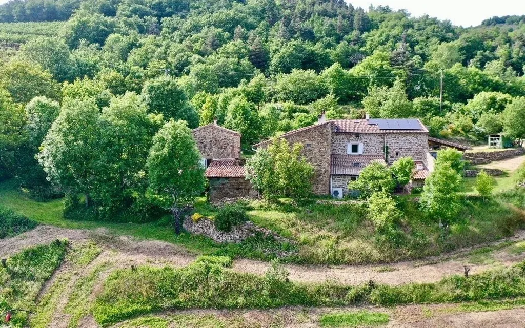 Vue aérienne - Maison avec Deux Habitations Indépendantes à Empurany