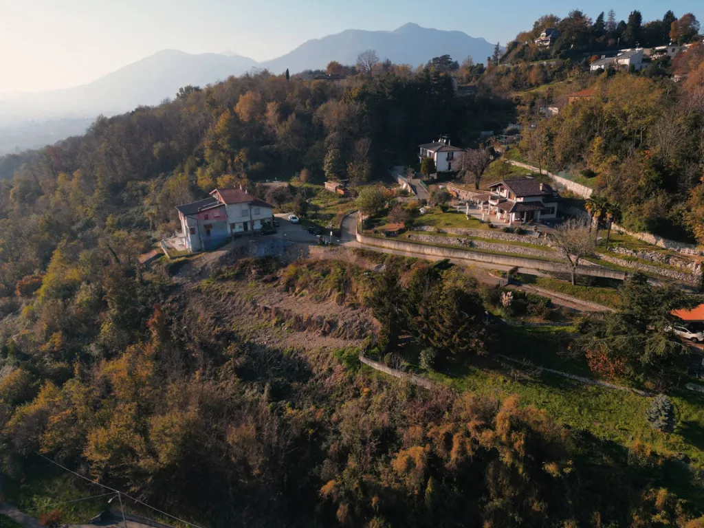 Õhuvaade - New Villa with Panoramic View in Viggiù