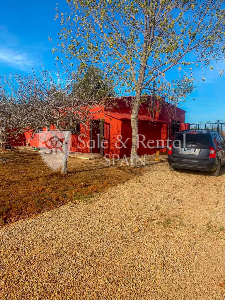 Esterno - Chalet with Pool and Terrace in Montserrat