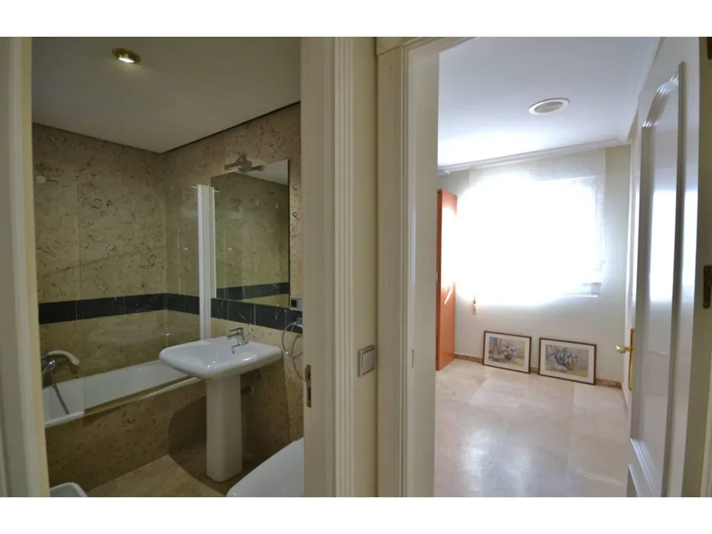 Salles de bain - Furnished Flat with West View in Palencia