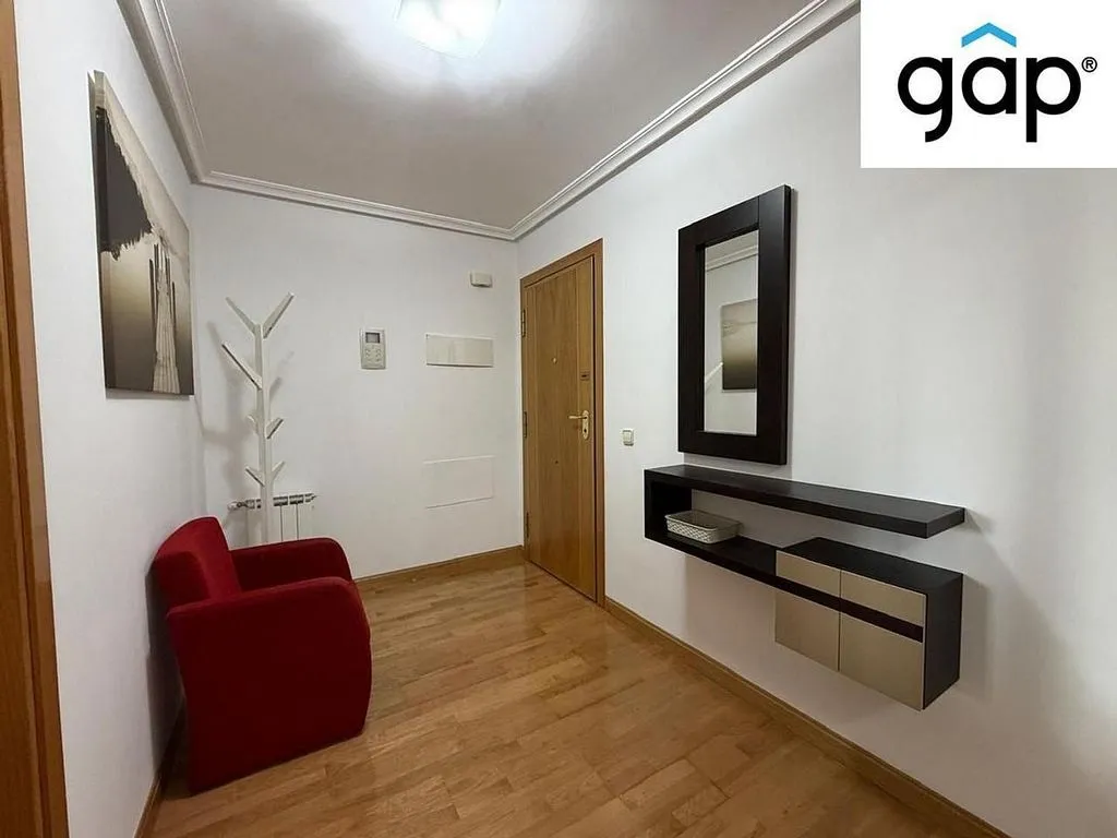 Ingresso - Spacious Student Flat with Gym in Calle de las Encinas