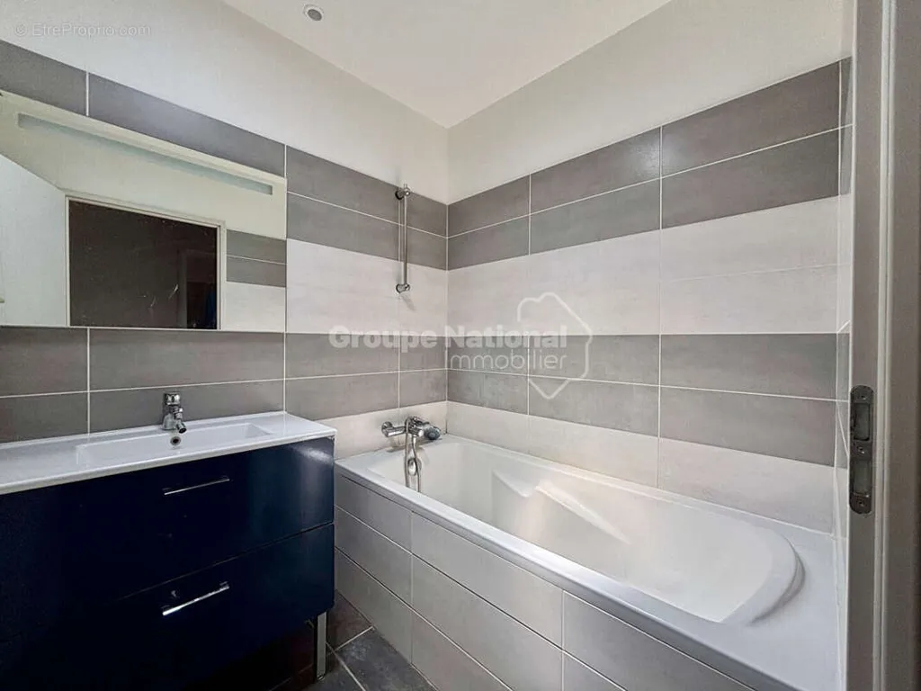 Bagni - Contemporary Villa with Pool in Restinclières