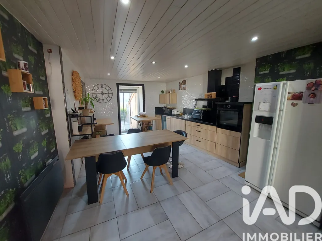 Cuisine - Maison avec Jardin et Terrasse à Bonlieu