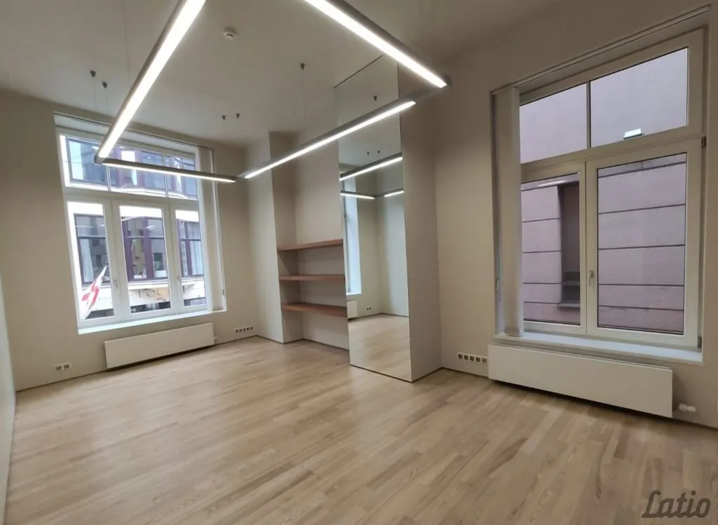 Pièces - Office Space with Historic Setting in Old Riga