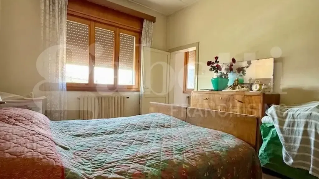 Chambres - Detached House with Edificabile Land in Boara Polesine