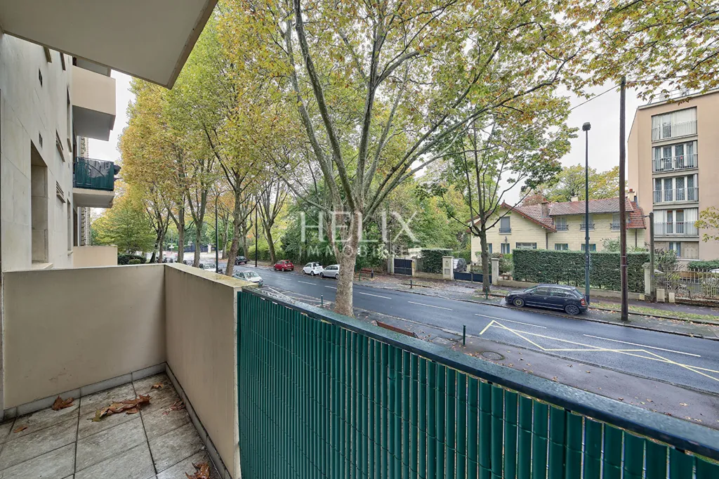 Balcon - Appartement Traversant avec Balcon au Vésinet