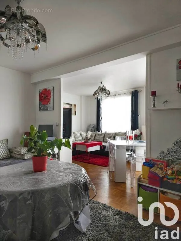 Bright Apartment with Parking in Limoges
