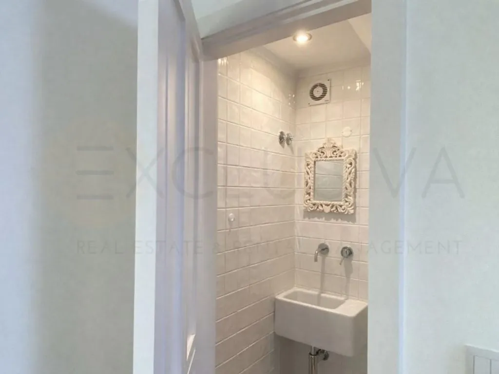 Bagni - Triplex Flat with Beach Proximity in Cascais