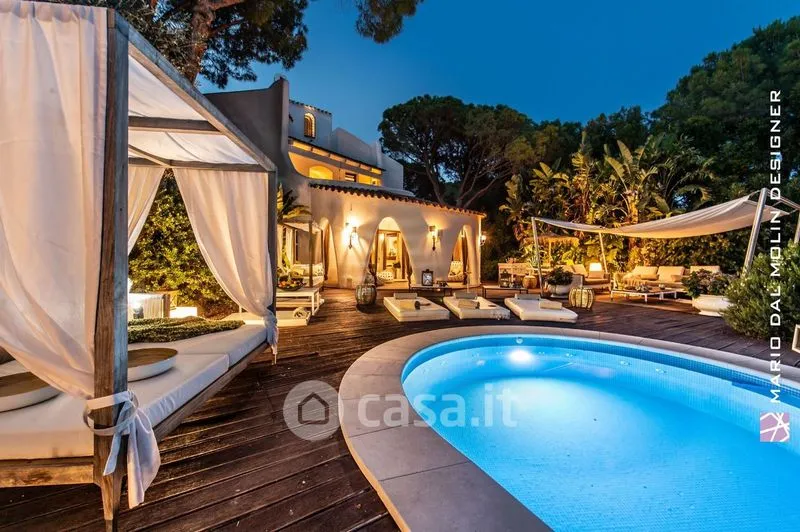 Pool - Villa with Pool in Santa Margherita di Pula