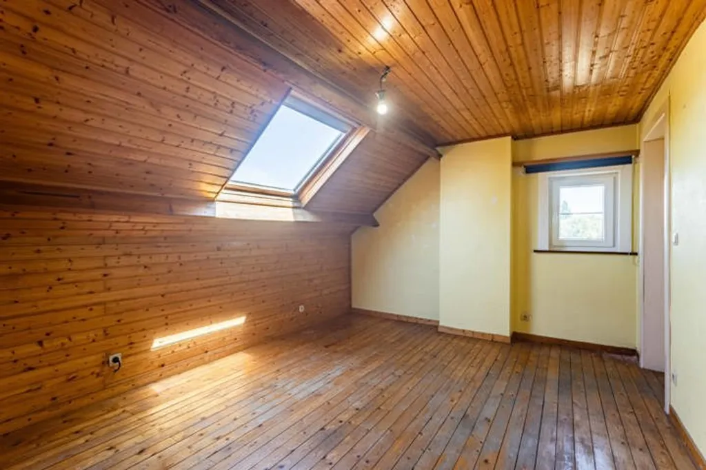 Rooms - House to Renovate with Garden in Meldert