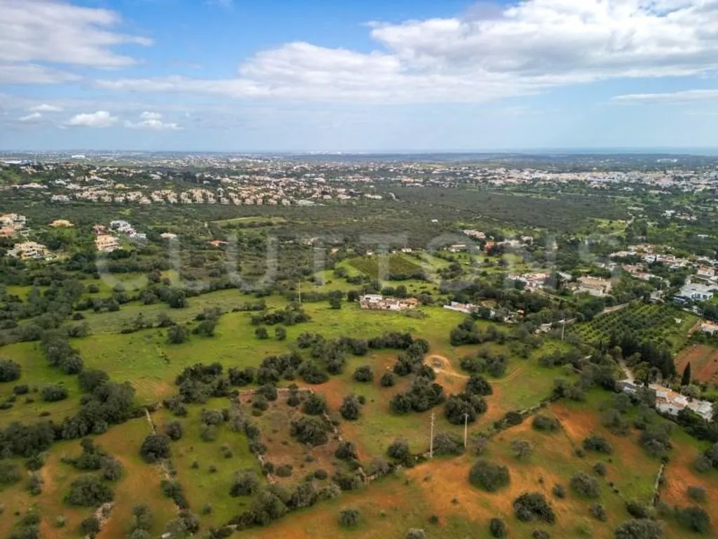 Vue aérienne - Land with Ruins in Almancil, Algarve