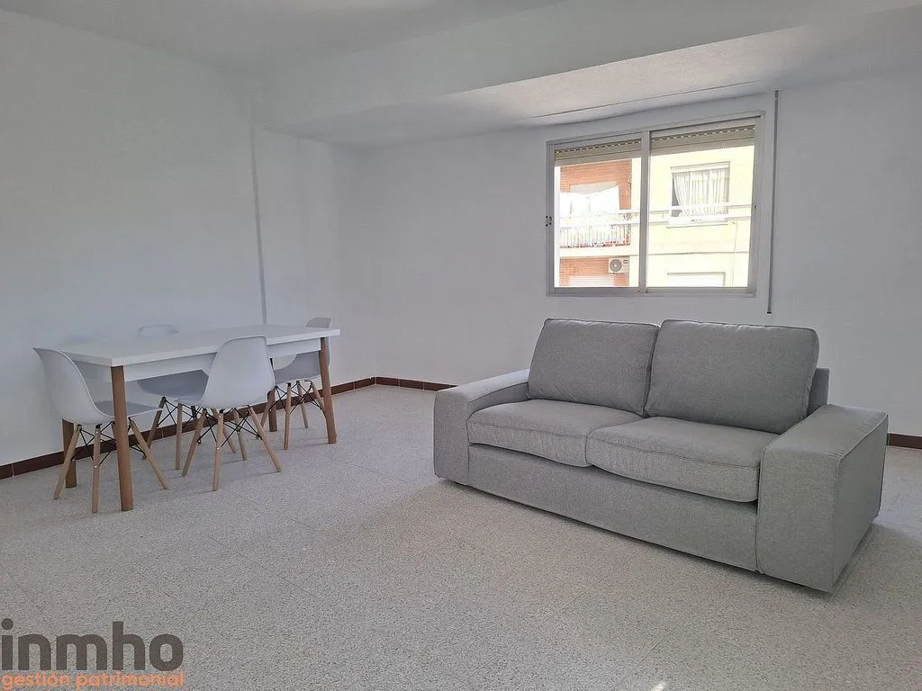 Soggiorno - Semi-Ammoblled Flat with Terrace in Oliva