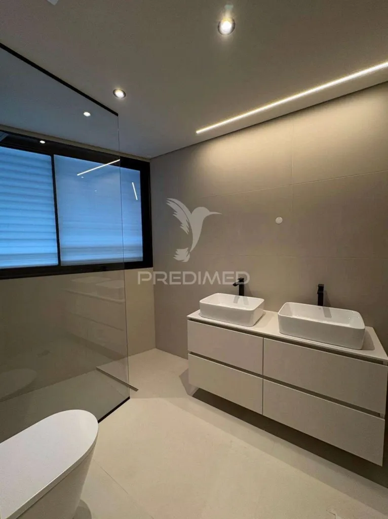 Vannitoad - Modern Studio with Garage in Gondomar S.Cosme