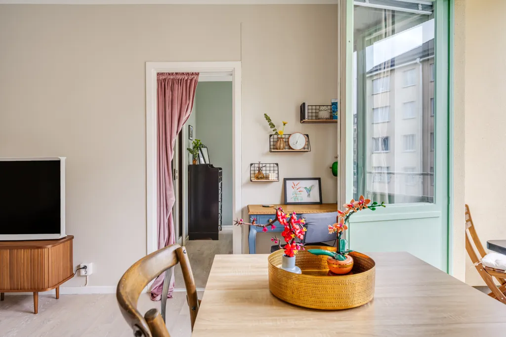 Salle à manger - Apartment with Balcony in Råsunda