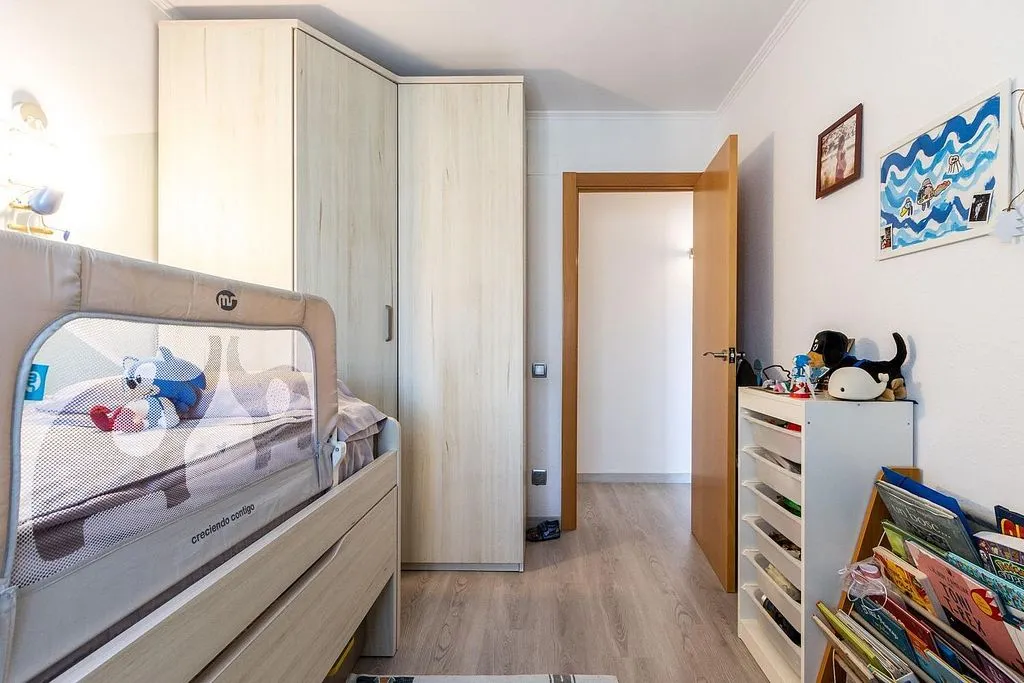 Reformed Apartment with Terrace in Polinyà