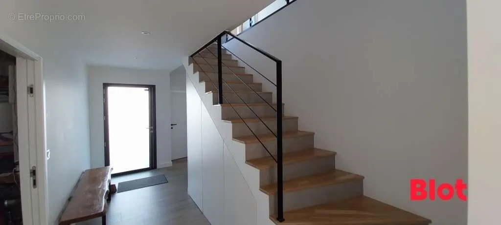 Stanze - Contemporary House with Garden in Lorient