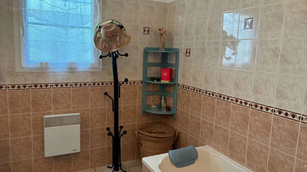 Vannitoad - Charming House with Pool in Chermignac