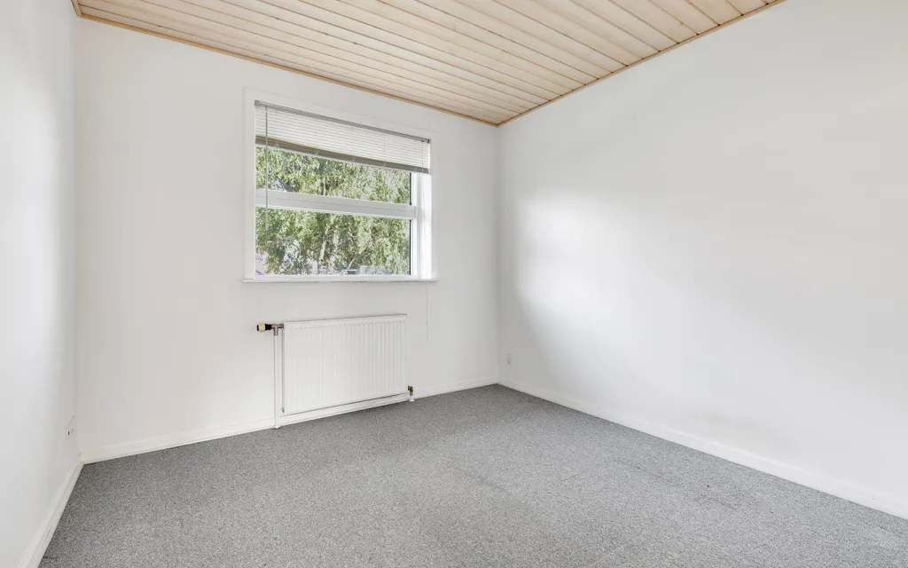 Rooms - Ready-to-Move Villa with Garden in Skellerup