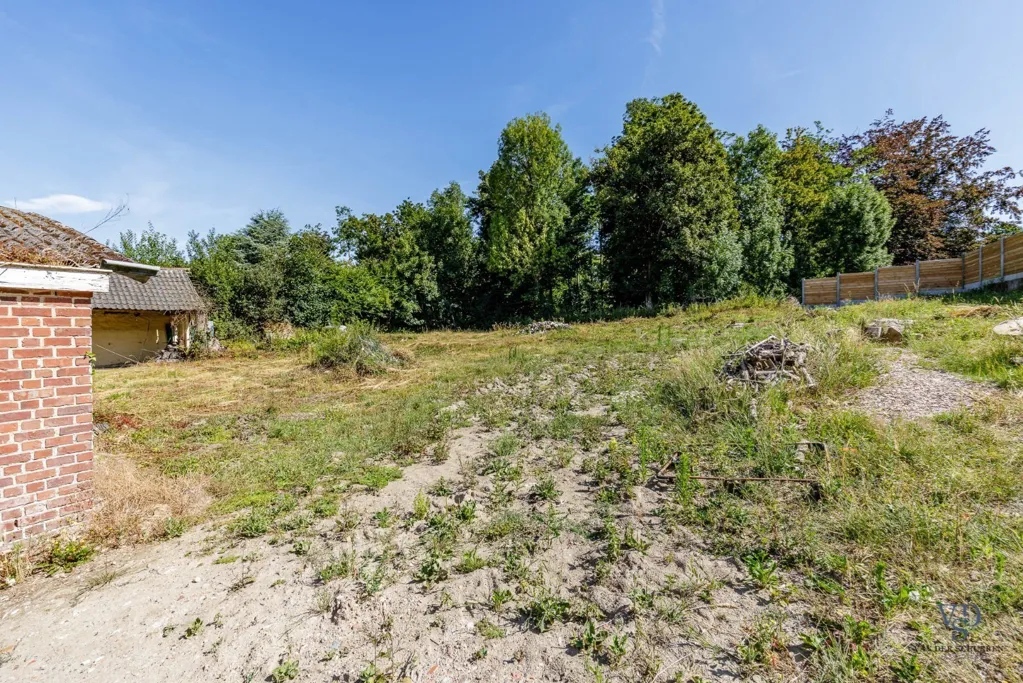 Aed - Plot for Development in Dikkelvenne