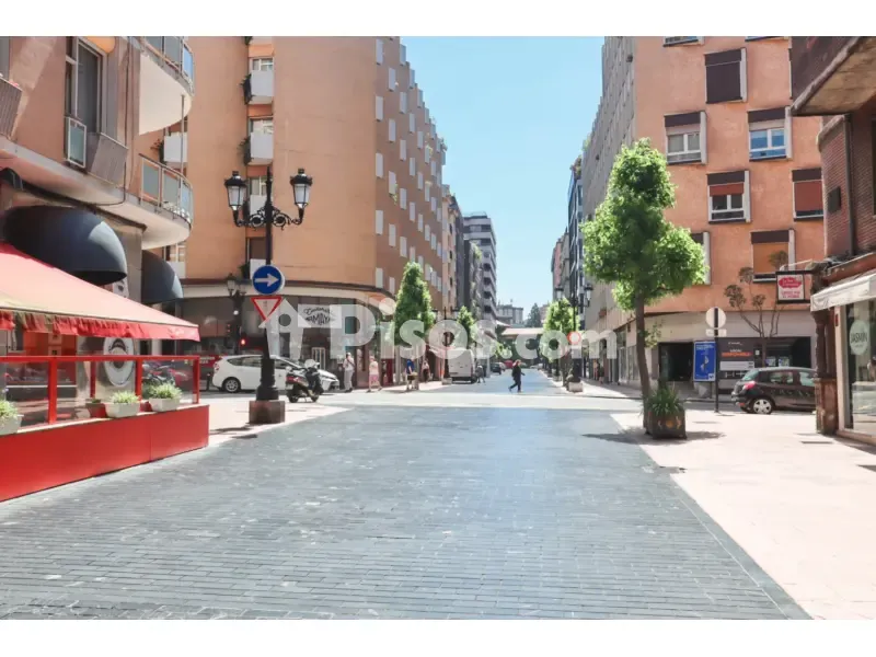Spacious Flat with Garage in Oviedo Centre