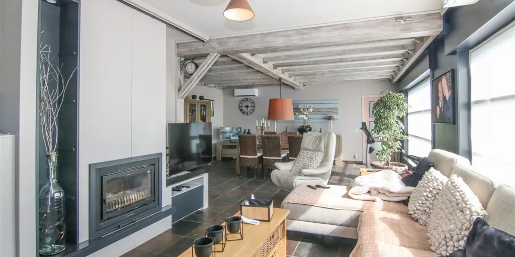 Elutuba - Ground Floor House with Warehouse in Gullegem