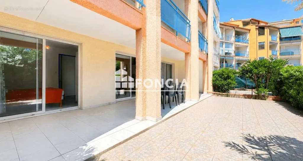 Giardino - Apartment with Private Pool in Vias-Plage