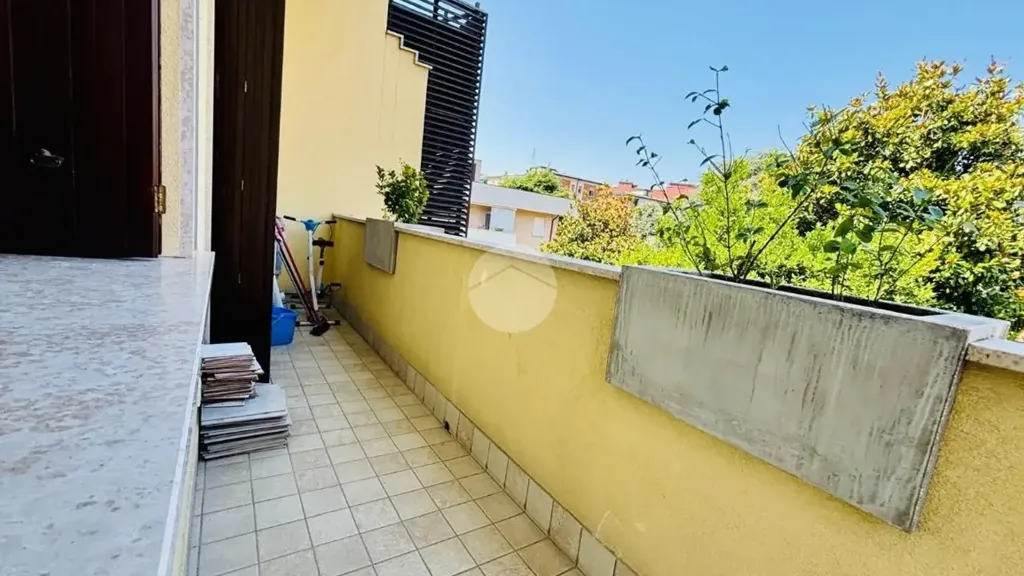 Balcon - Three-Bedroom Apartment with Terraces in Monza