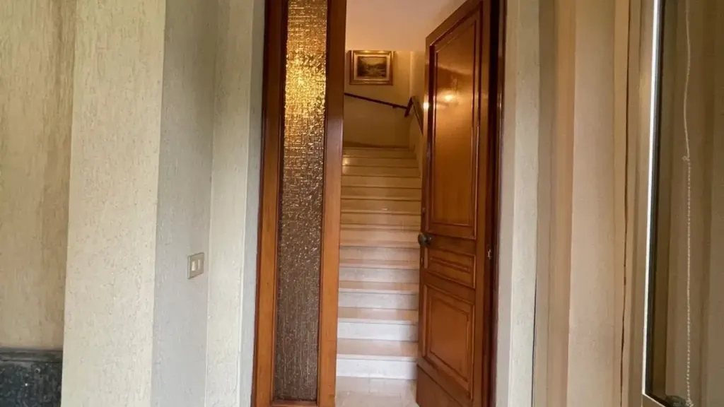 Esik - Spacious Apartment with Balcony in Suzzara