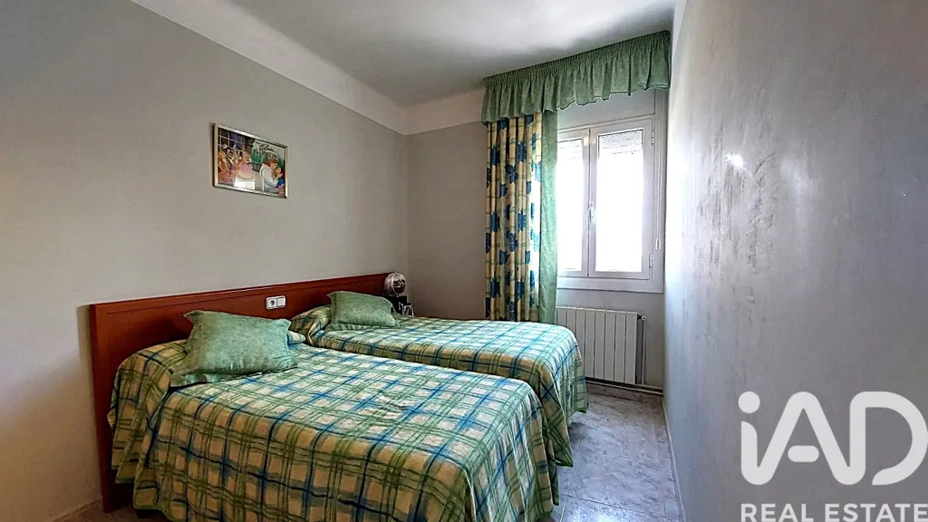 Chambres - Spacious 4-Bedroom Flat with Balcón in Calaf