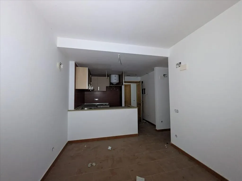 Cuisine - Apartment Complex for Renovation in Deltebre