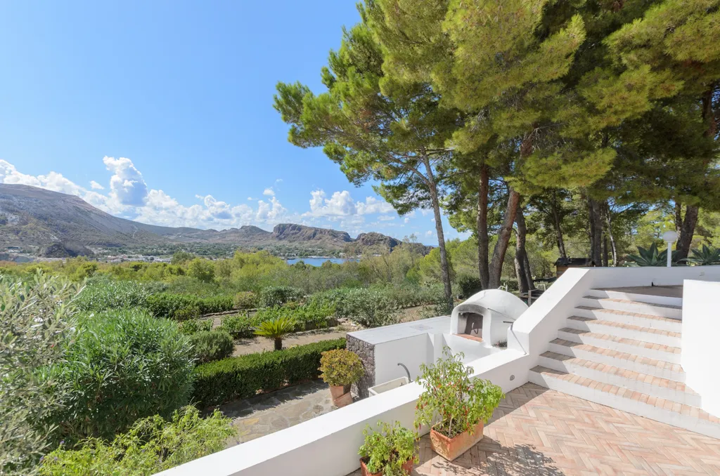Terrasse - Exclusive Villa with Sea View in Vulcano