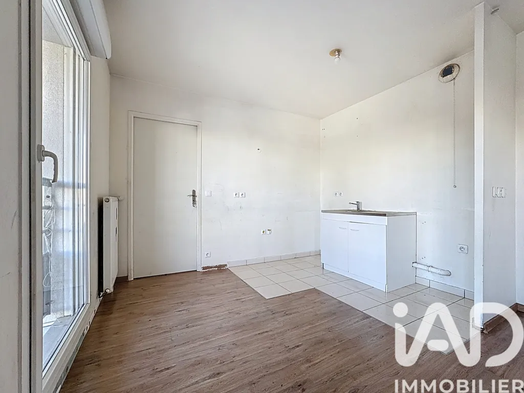 Kitchen - Apartment with Parking in Le Blanc-Mesnil Centre