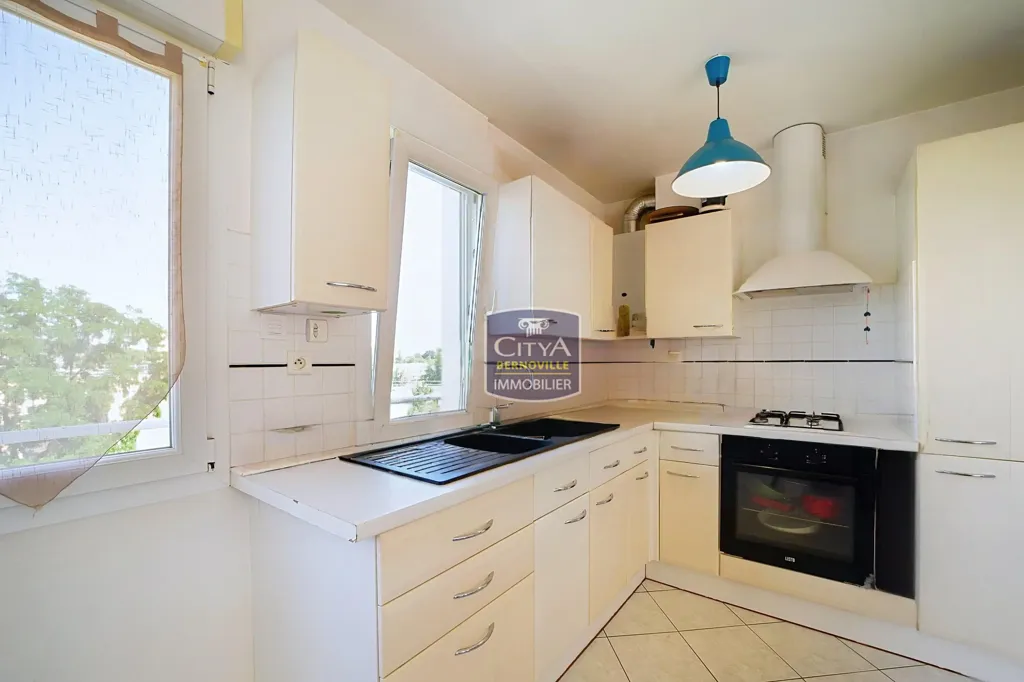 Cuisine - Appartement T4 avec Balcon à Saint-Quentin