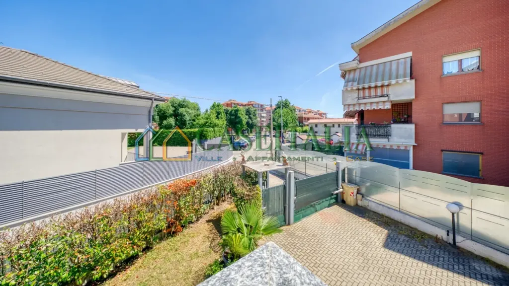 Aed - Duplex Villa with Pool in Nichelino