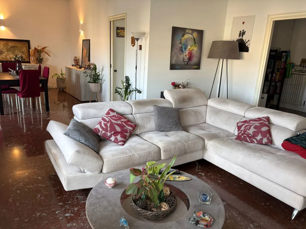 Séjour - 4-Bedroom Apartment with Panoramic Balconies in Monza