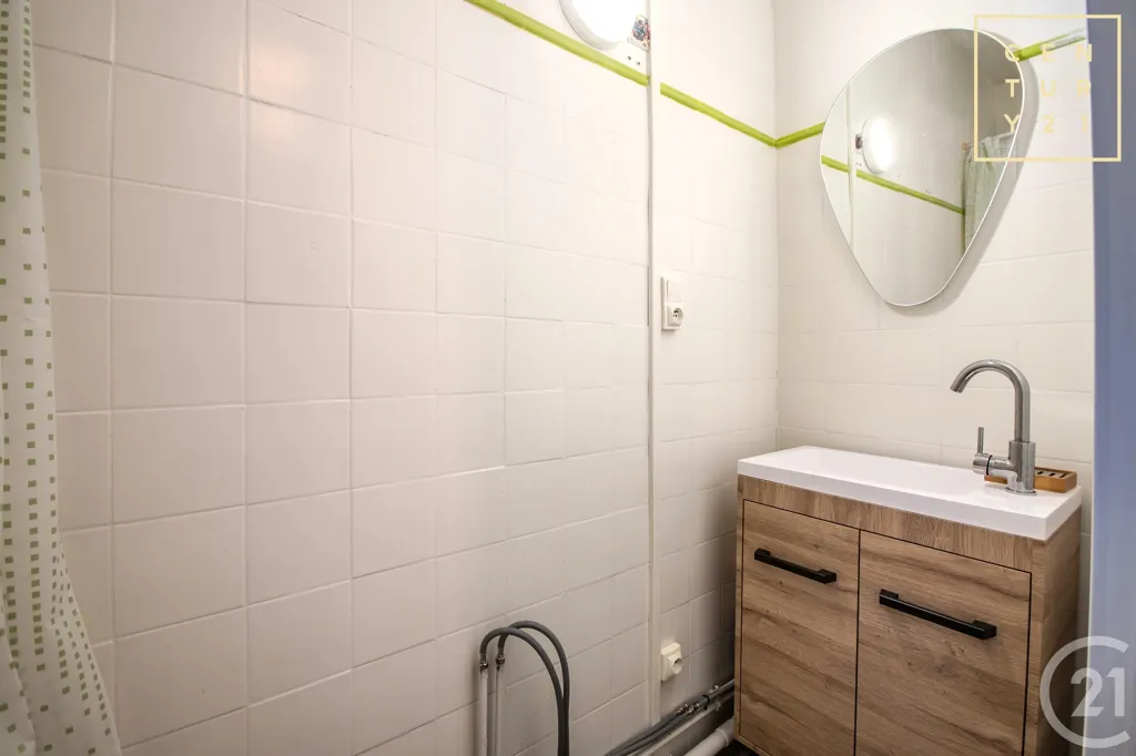 Salles de bain - Appartement Meublé 2 Pièces en Centre-Ville de Maubeuge