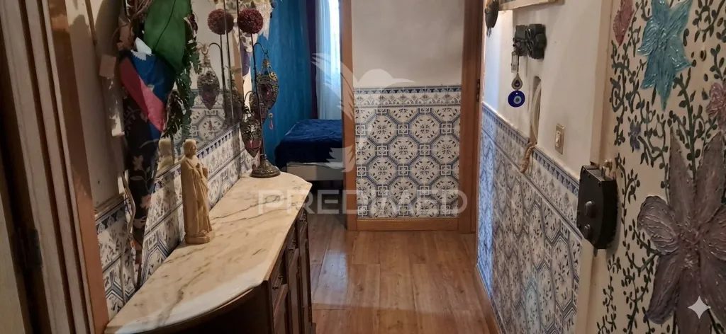 Esik - T3 Apartment with Large Terraces in Laranjeiro