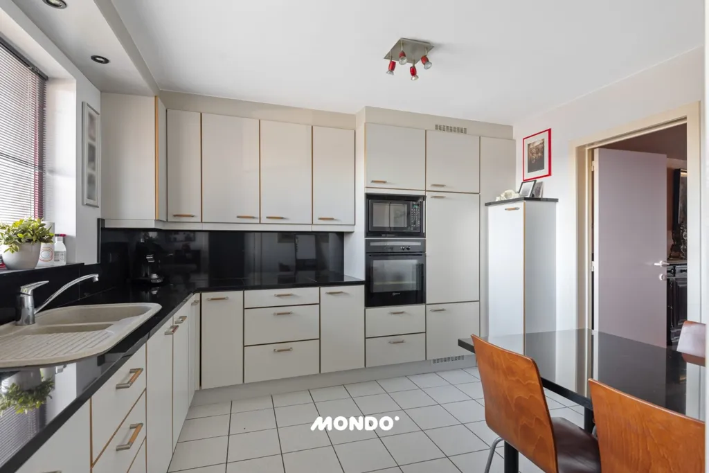 Cuisine - Appartement Duplex avec Balcon au Cœur de Willebroek