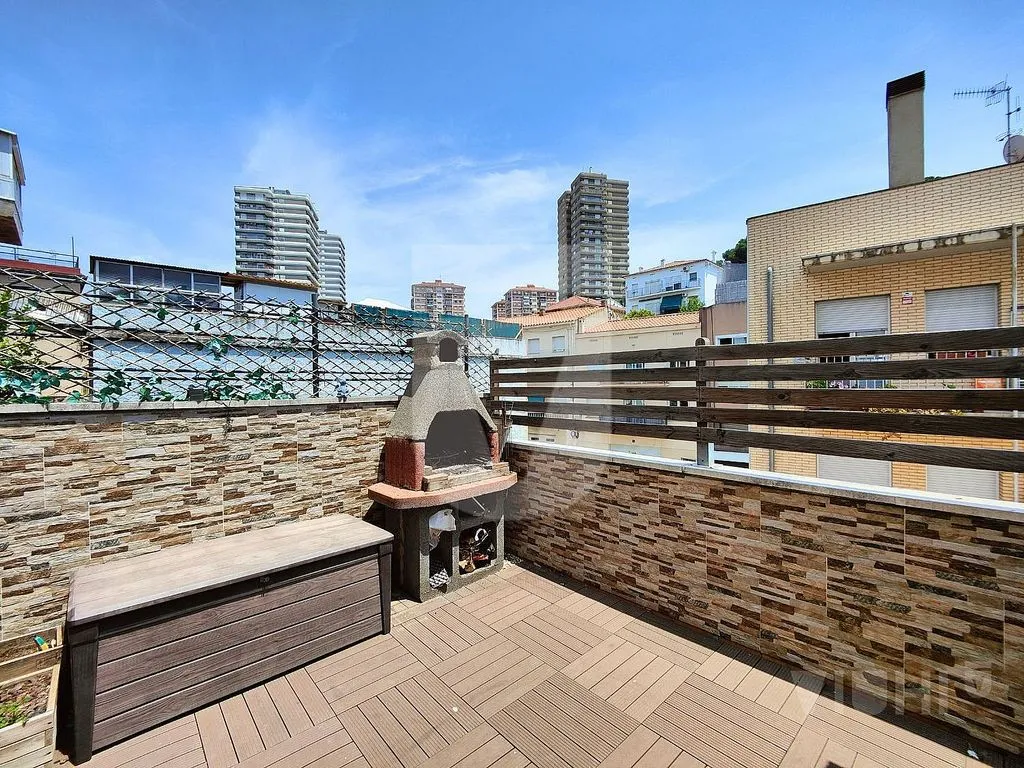 Terrazza - Duplex Flat with Patio in Montgat