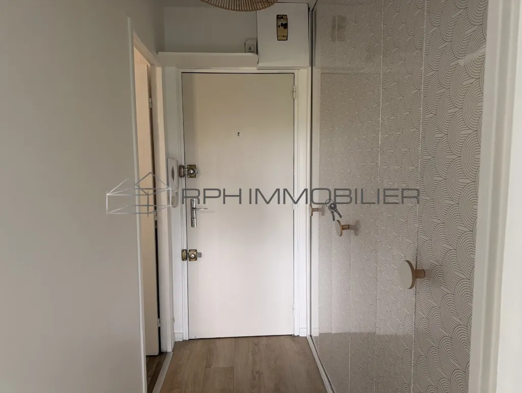 Ingresso - Bright Apartment with Parking in Secure Residence, Limoges