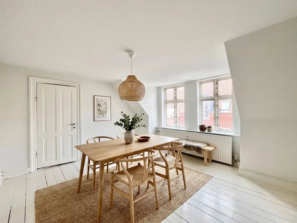 Salle à manger - 4-Bedroom Apartment with Central Location in Aalborg