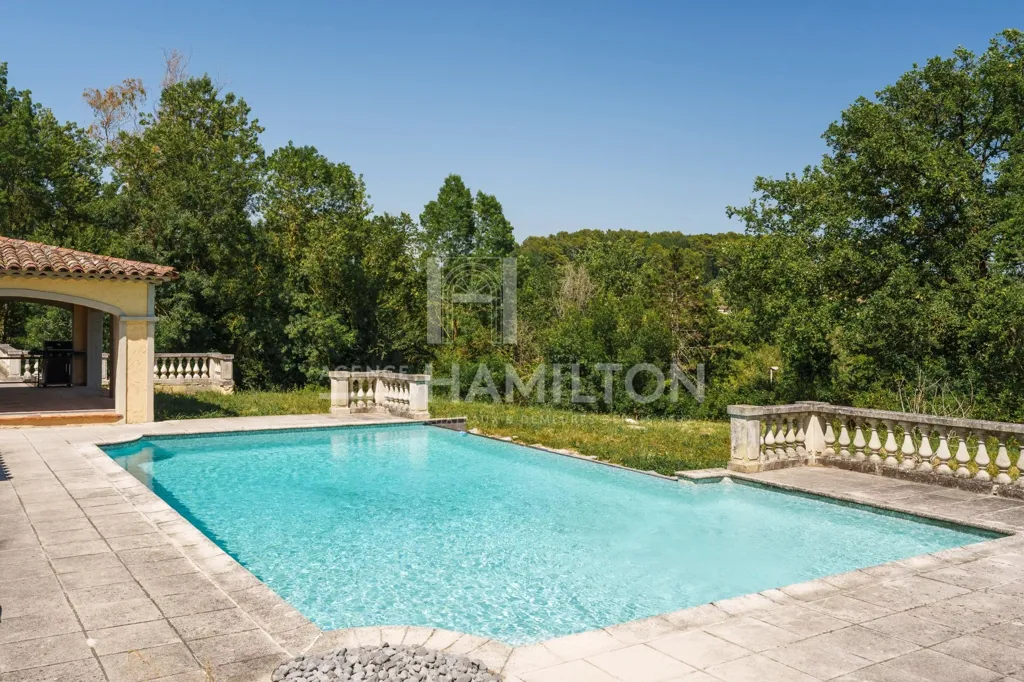 Piscina - Traditional Villa with Pool near Valbonne