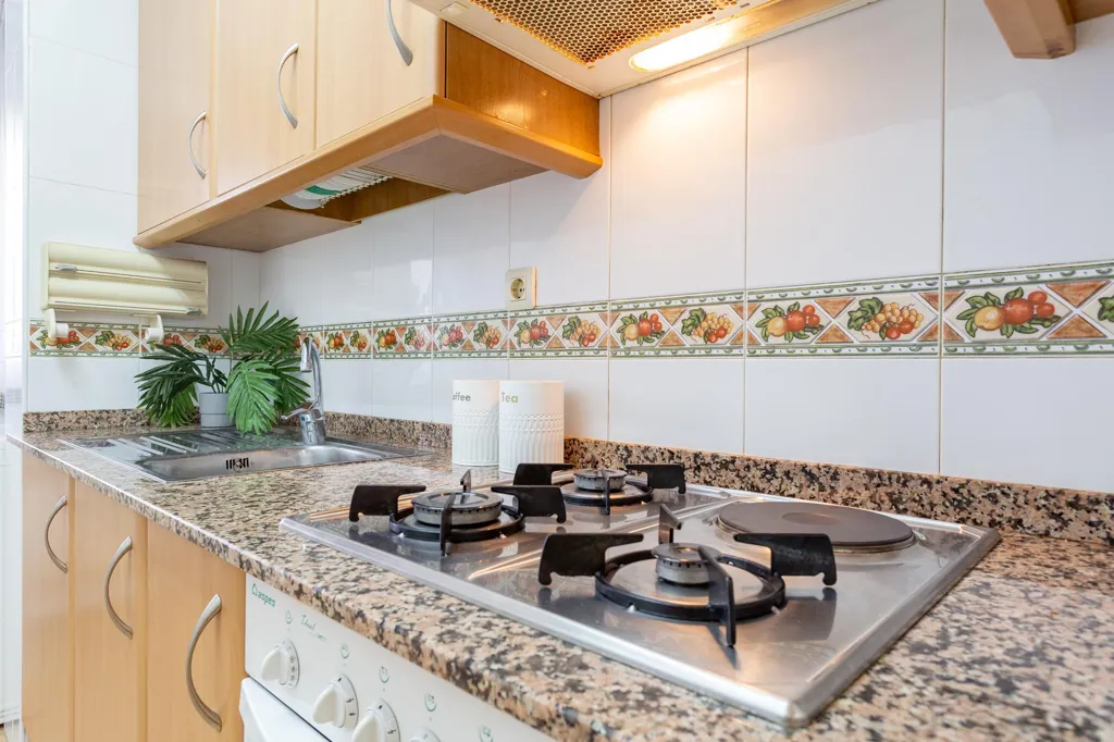 Cucina - Flat with Balcony in Central Reus