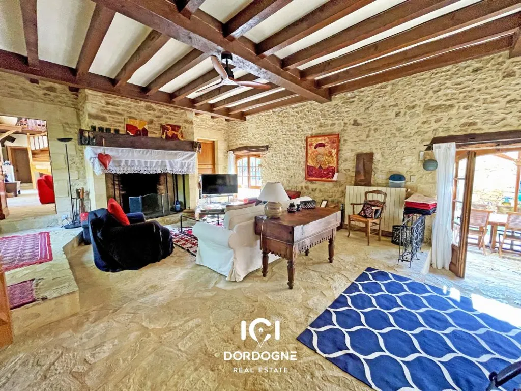8-room house in Le Bugue