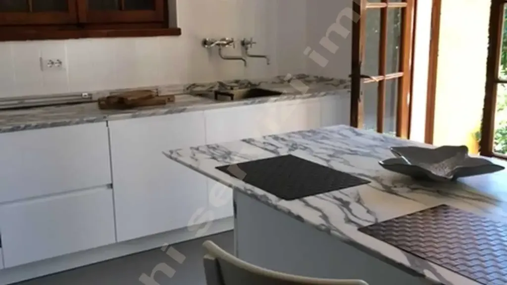 Cuisine - Villa with Private Garden in Forte Dei Marmi